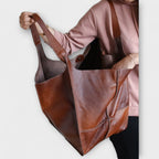 Urania | Oversized Leather Weekender Bag for Women