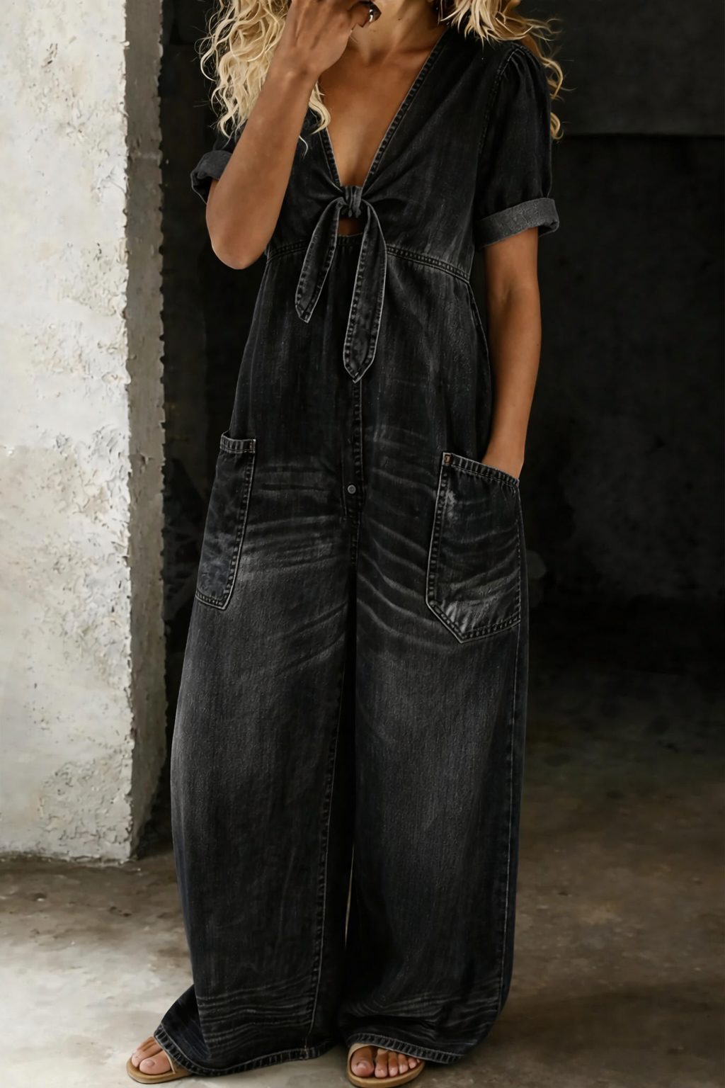 Jaylen | Wide Leg Denim Jumpsuit with V-Neck and Short Sleeves for Women